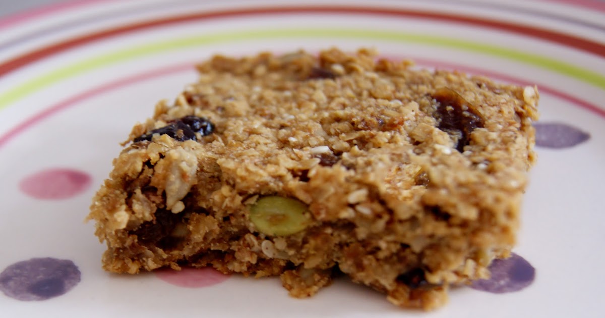 Anne's Kitchen Fruity Banana Breakfast bars (AKA Flapjacks in disguise!)