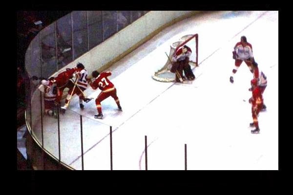 11/12/74: 7,823 saw 
Tom Williams, Jack Egers score for D.C.