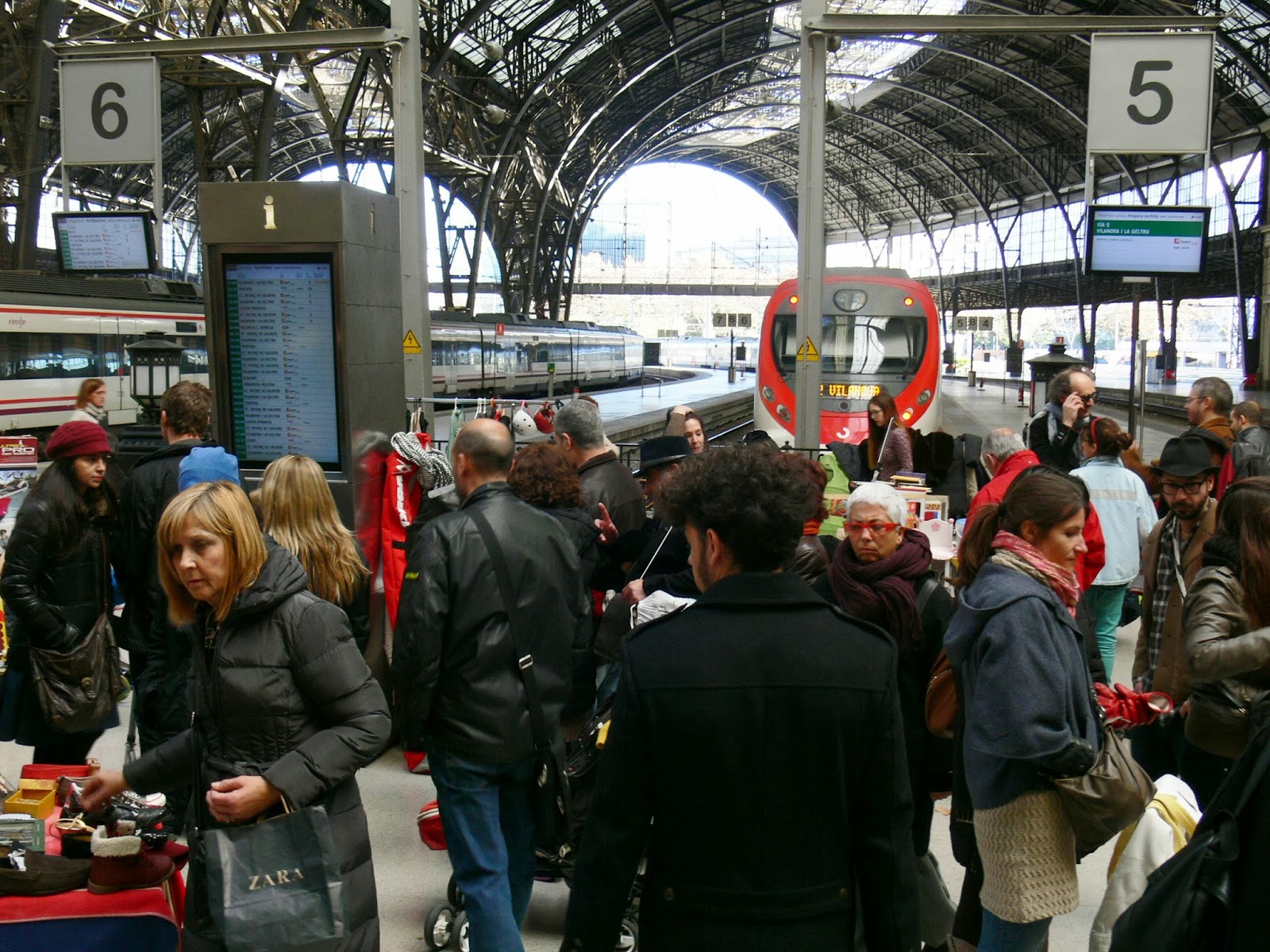 Reality beats LOST&FOUND VINTAGE AND SECOND HAND