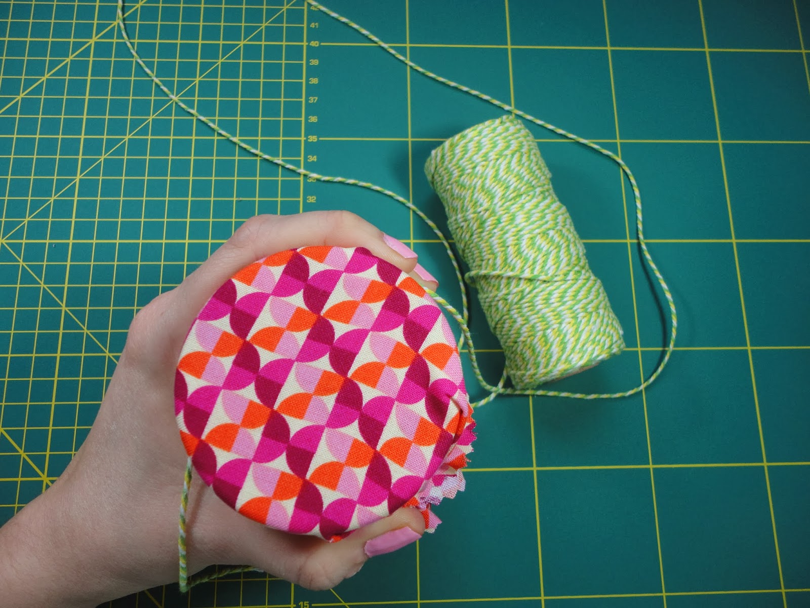 Etiquetas de papel Cómo decorar un bote de mermelada