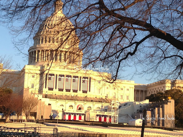 <img src="image.gif" alt="This is Capitol Hill" />