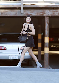 Kylie Jenner Jumping Boobs in Los Angeles Kylie Jenner Jumping Boobs in Los Angeles