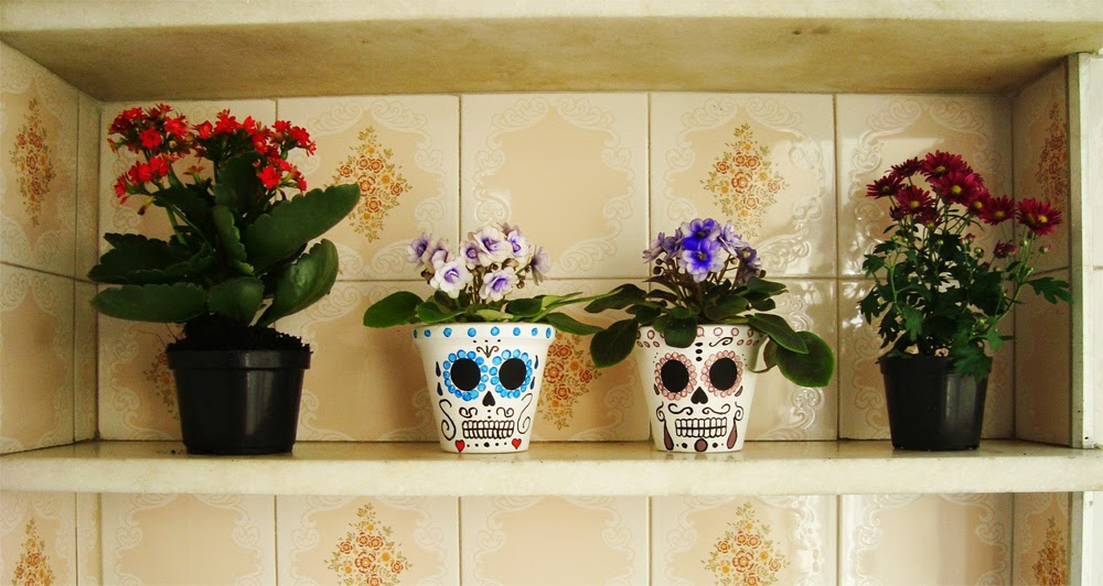 DIY: Vaso de Flores Caveira Mexicana (Sugar Skull Plant Pot) 