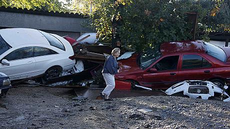 16 MUERTOS POR INUNDACIONES EN FRANCIA