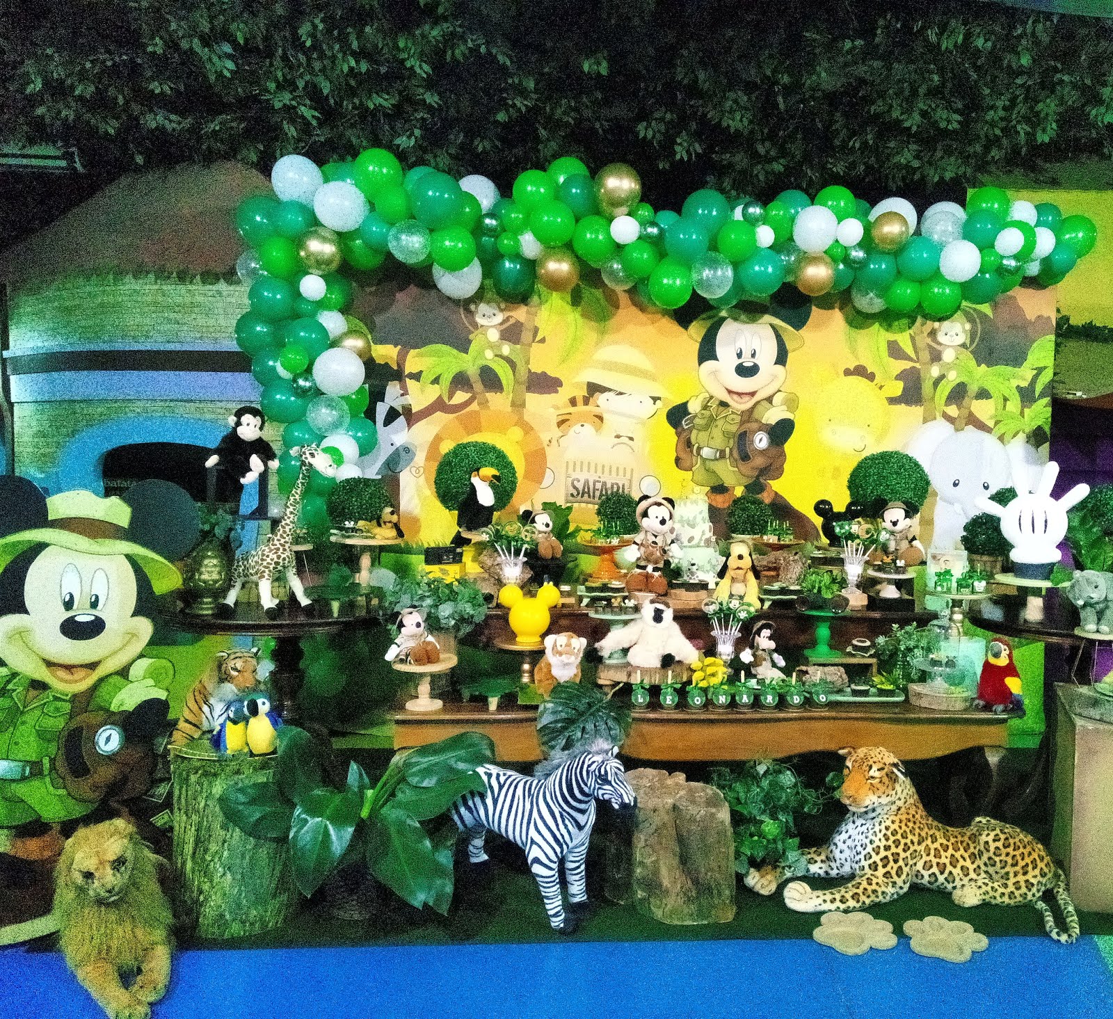 Mickey Safari