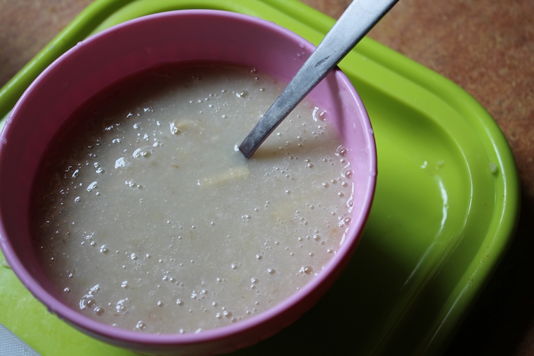 YUMMY TUMMY Barley Apple Porridge for Babies / Barley Porridge for Babies / Barley Cereal for