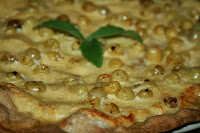 http://godtsuntogbillig.blogspot.fr/2013/10/pizza-dessert-druer-fiken-eple.html