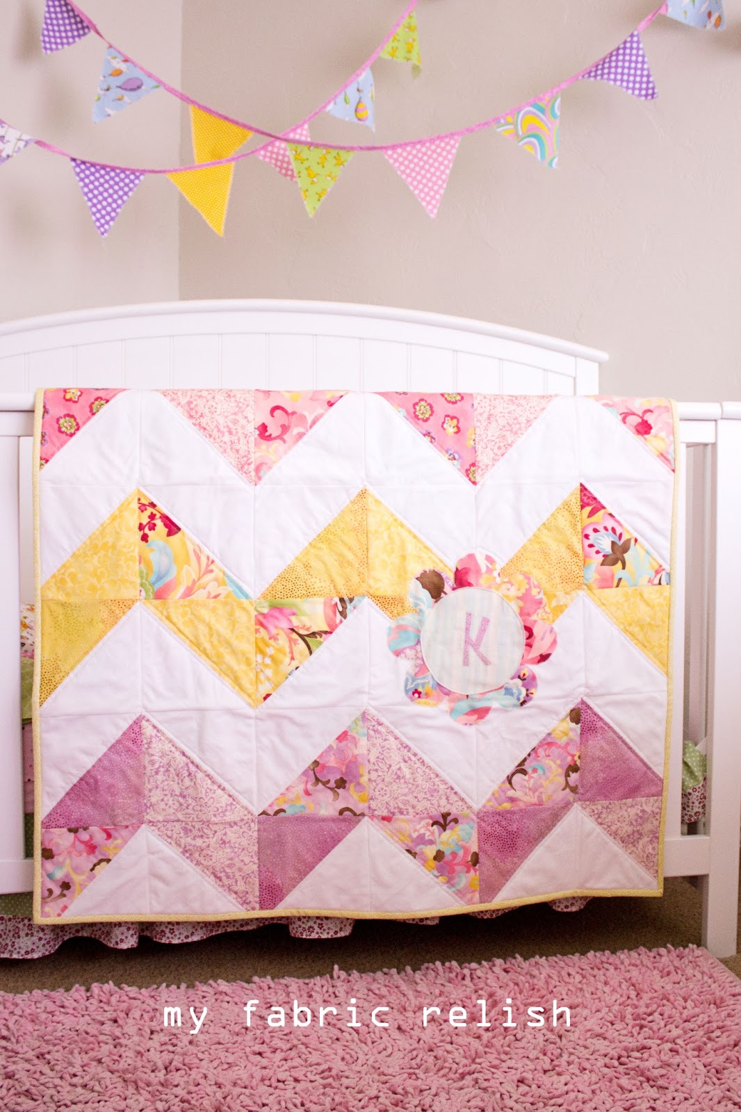 my fabric relish: Reversible Chevron Baby Quilt with Pattern