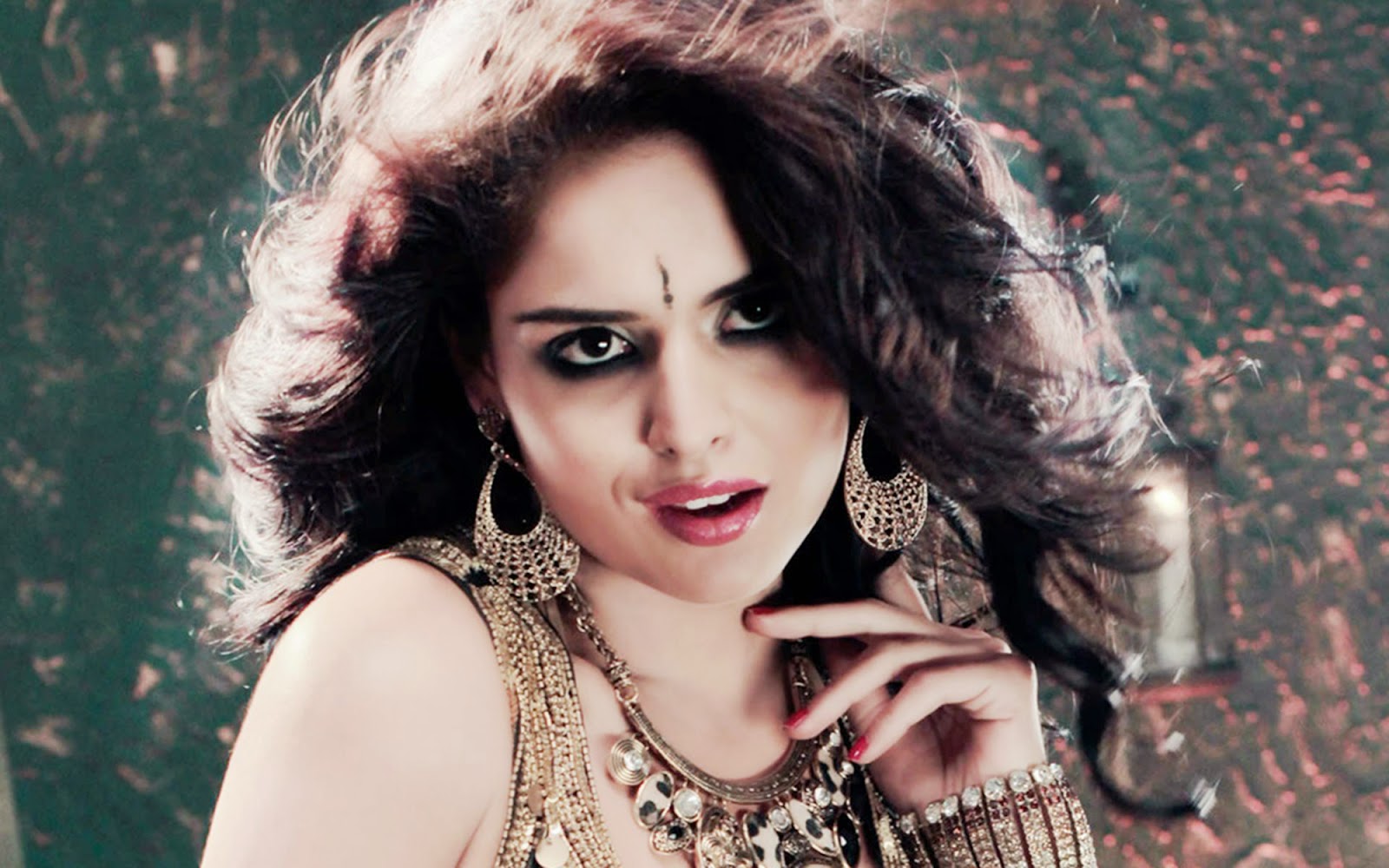 Nathalia Kaur Song HD Wallpapers Free TV Biography