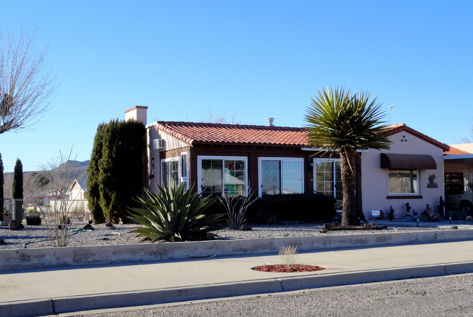 danger garden A few driveby’s in T or C, New Mexico...