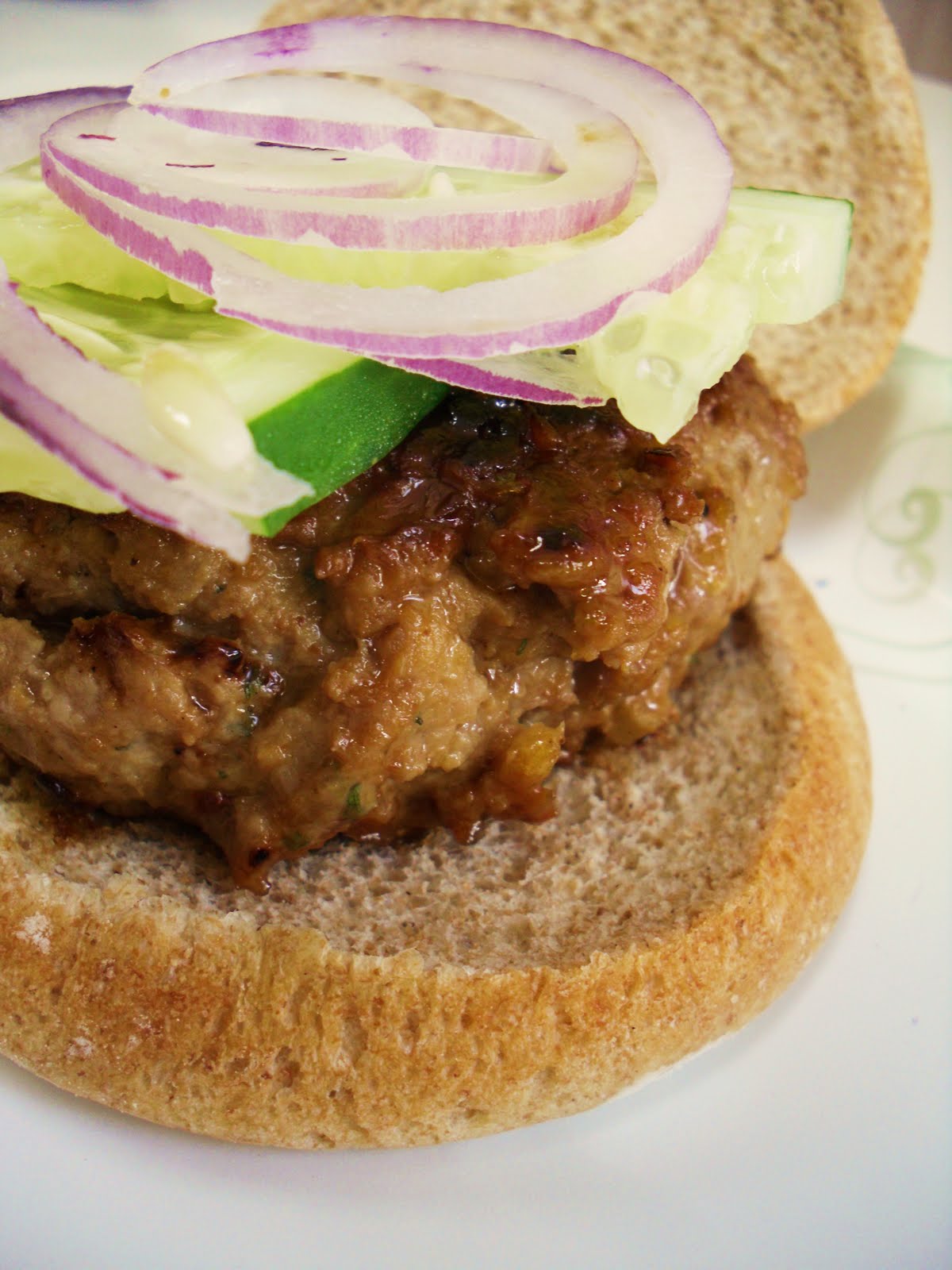 Rachel B. cooks... Teriyaki Turkey Burgers