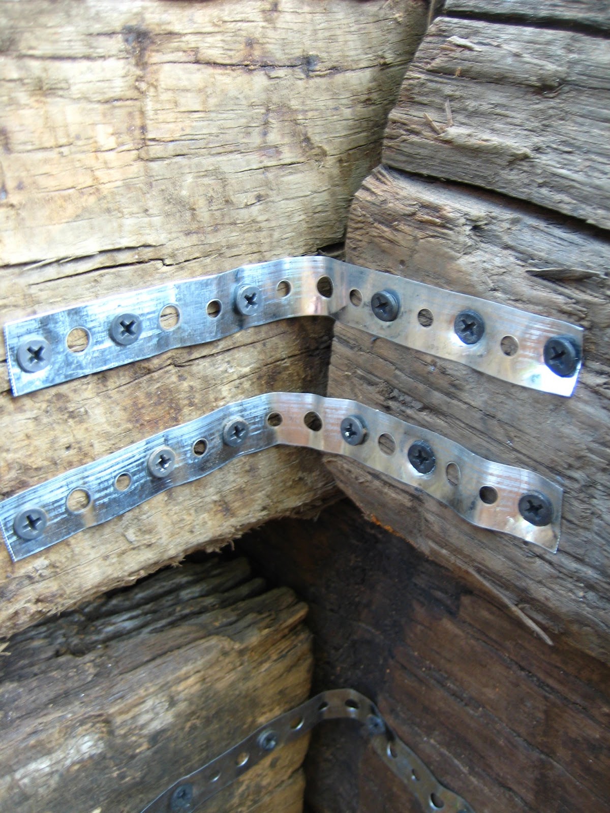 IRON & TWINE: Railroad Tie Garden