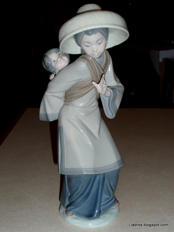lladros Lladro Figurine "My Precious Bundle" 5123