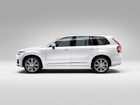 2015-Volvo-XC90-43.jpg