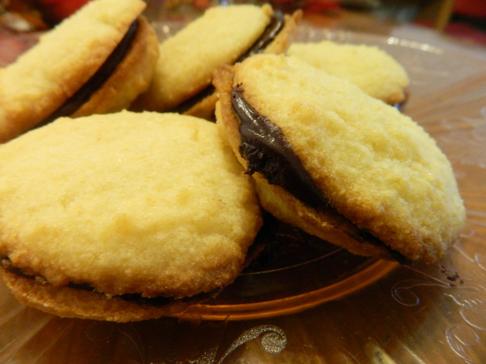 Ginny's Low Carb Kitchen Mouth Watering Vanilla Cream Sandwich Cookies