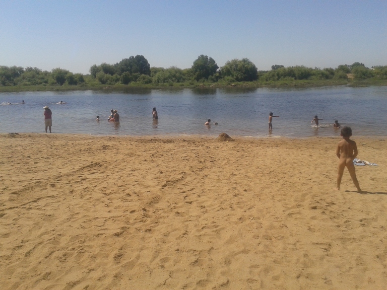 Extenso areal da Praia Doce e água quente Extenso areal da Praia Doce e água quente