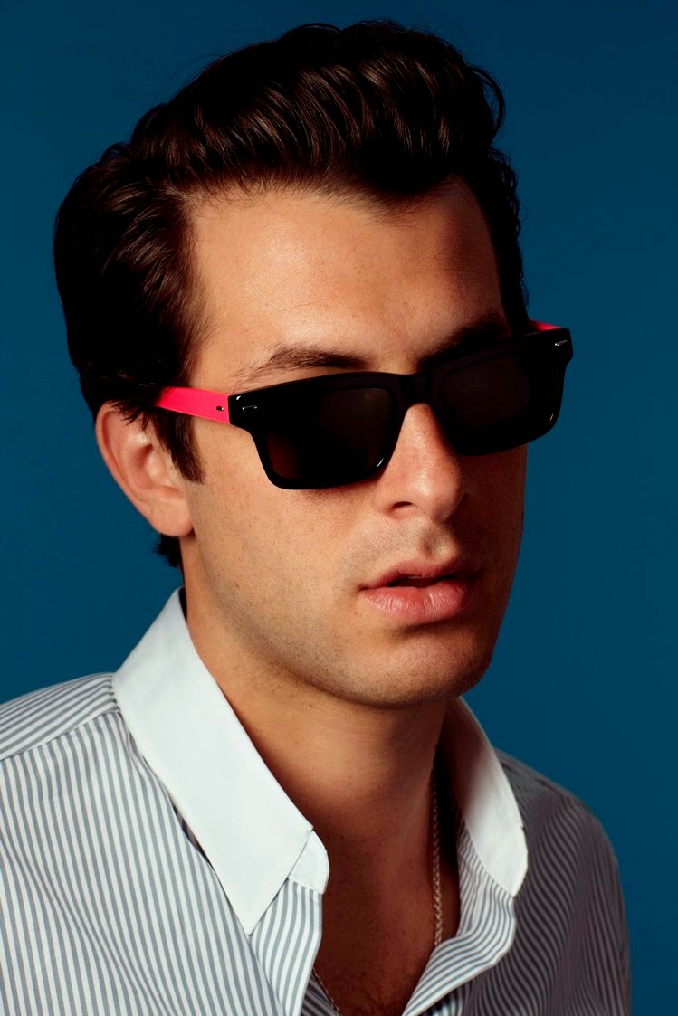 El Lavadero de las Muñecas MARK RONSON PRESENTA NUEVO SINGLE, 'DAFFODILS'