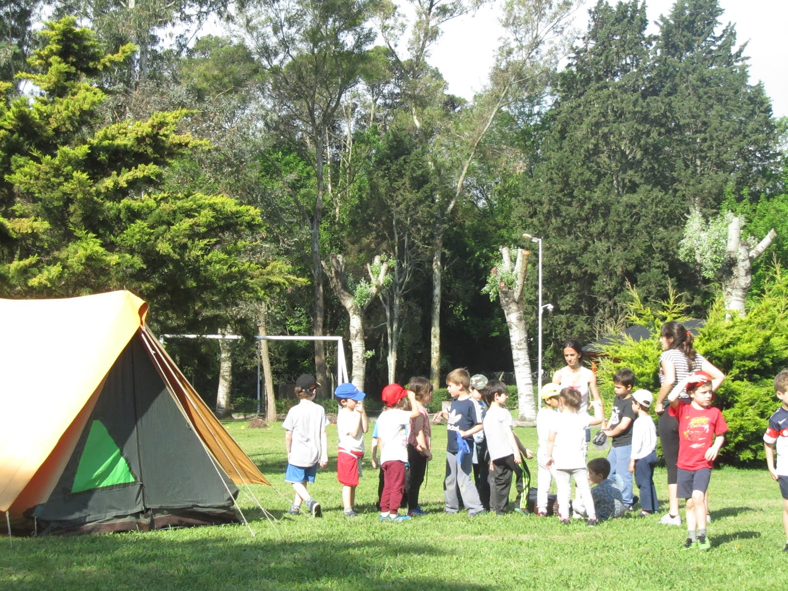 CAMPAMENTO SALAS DE 5 Y 1º - 2017