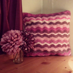 Crochet ripple stitch cushion cover