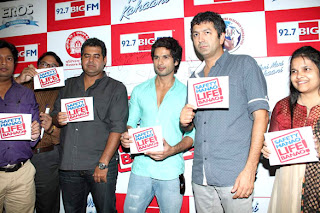 Shahid Kapoor and Kunal Kohli promotes 'Teri Meri Kahaani' at 92.7 BIG FM