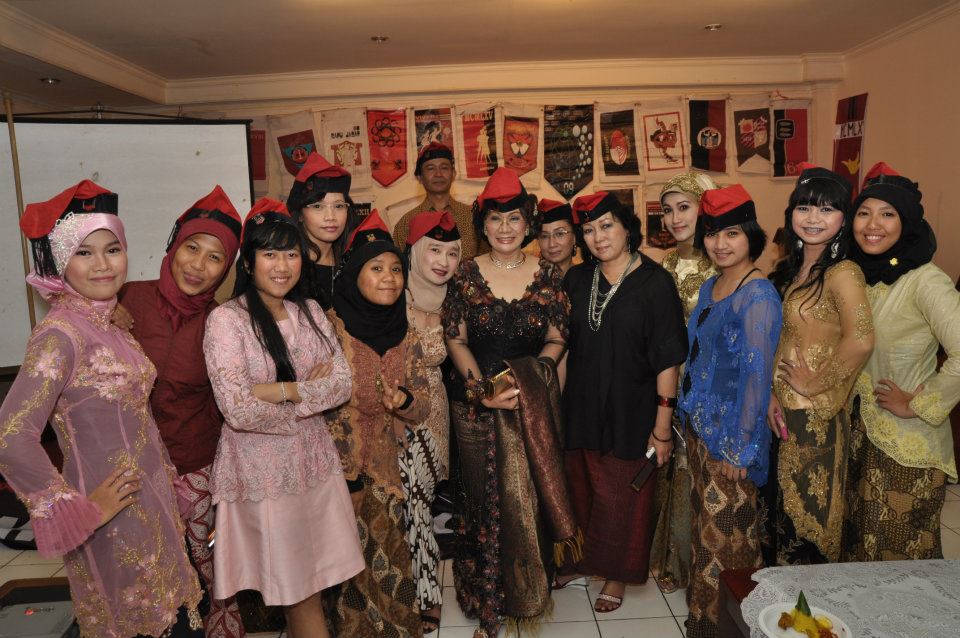 PERHIMPUNAN MAHASISWA BANDUNG: 65 tahun PMB (1948 - 2012)