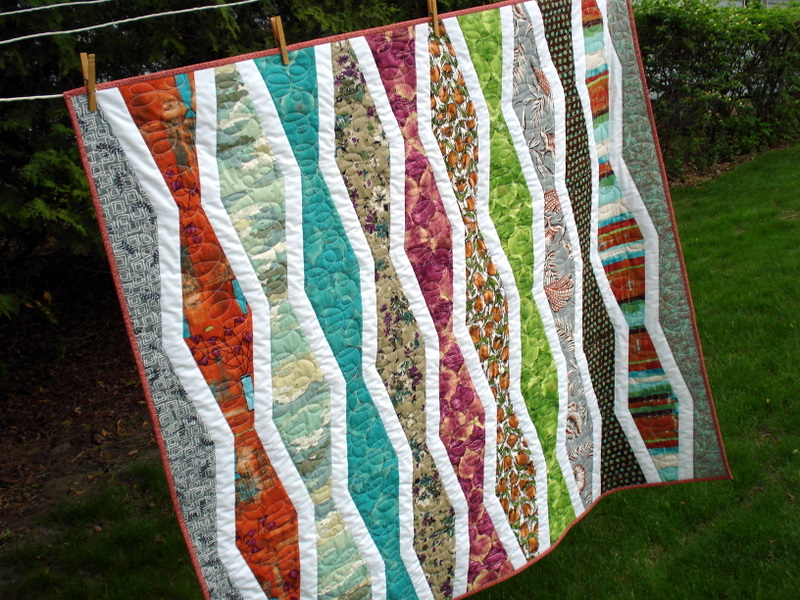 The Way I Sew It Wave (or Lava Lamp) Quilt Finished!