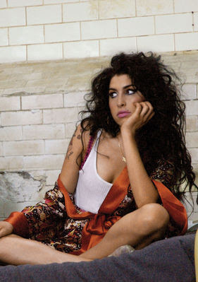 Amy Winehouse Dies