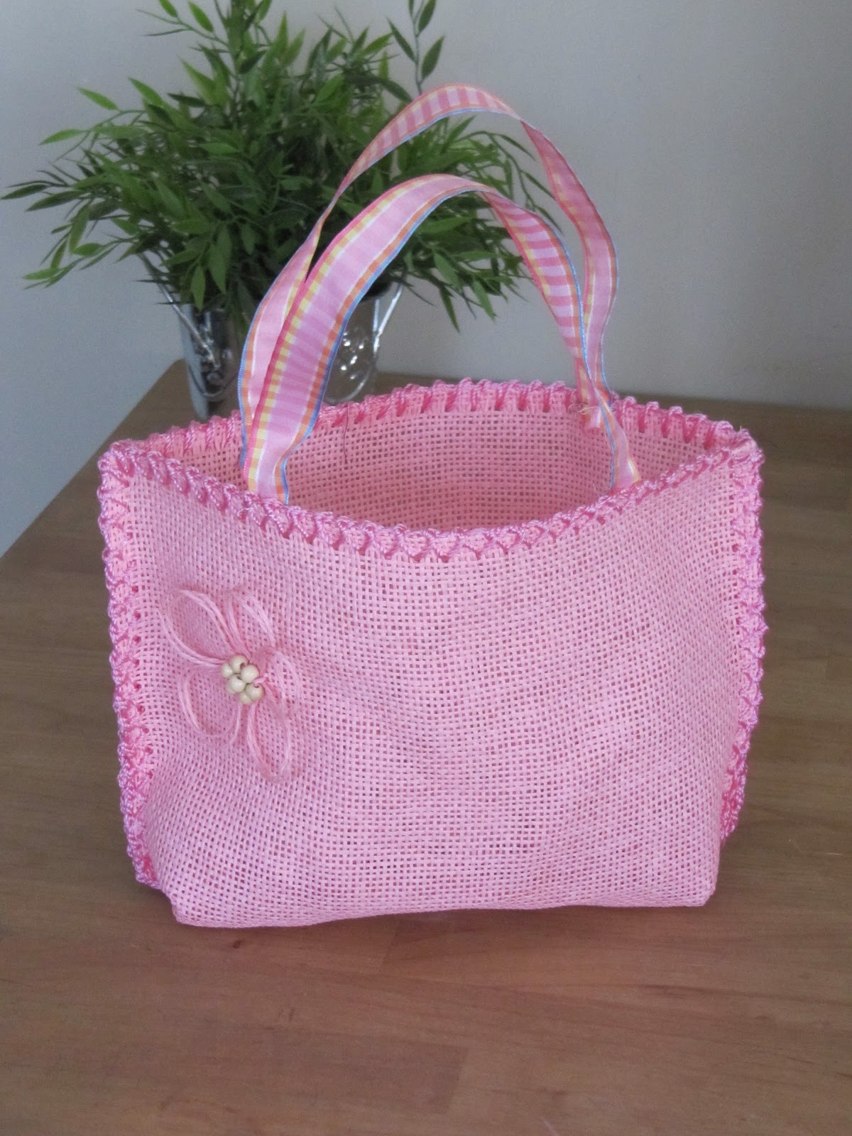 Sew Many Ways... Tool Time Tuesday...Placemat Easter Basket