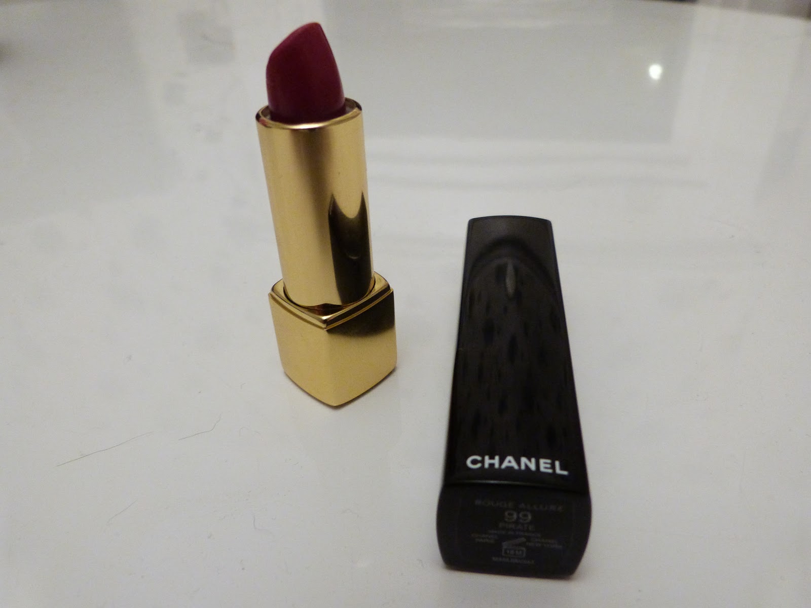 sbducky: Chanel Rouge Allure Pirate lipstick