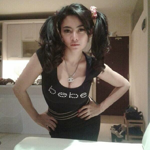 foto selfie seksi cantik vitalia shesya toket gede