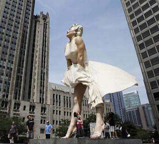 The Giant Marilyn Monroe In Chicago