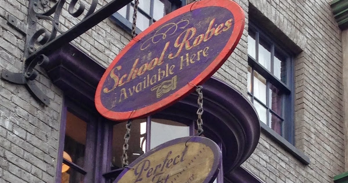 A Crafty Chick Diagon AlleyMadame Malkin's Robes & Potage's Cauldron Shop