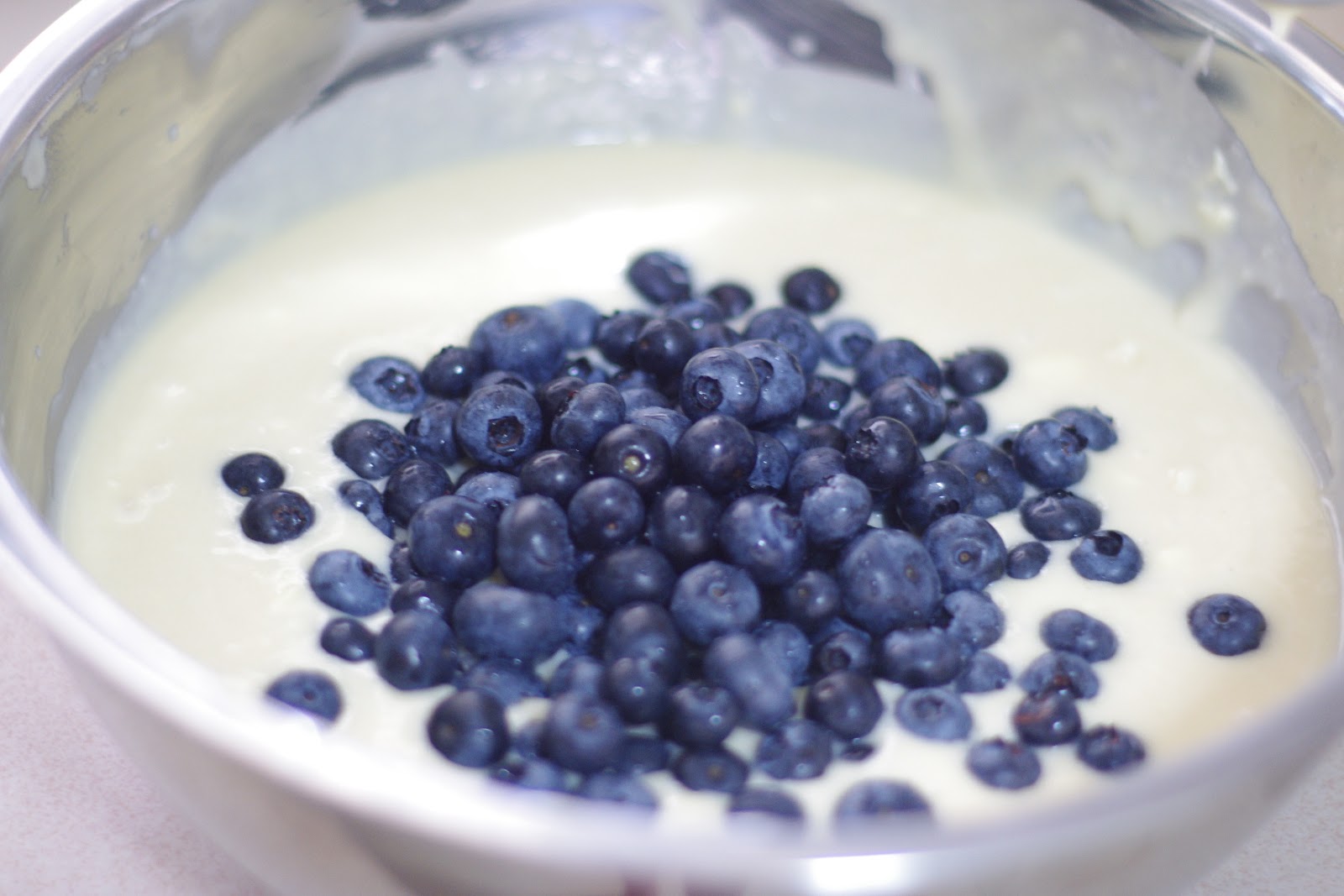 HUNDRED PLEATS & BAKING Hummingbird Bakery Blueberry muffins