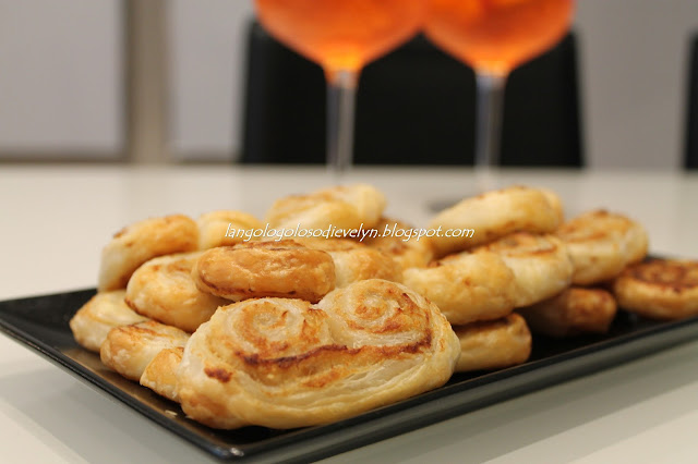 Ventaglietti con tonno e formaggio [Aperitivo time]