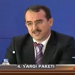 Yargıda 4. Reform Paketi Yasa tasarısı 12/11/2012 tarihinde Türkiye Büyük Millet Meclisi Başkanlığına sunulmuştur Ceza Muhakemeleri Kanunu ve Ceza ve Güvenlik Tedbirlerinin İnfazı Hakkında Kanunda Değişiklik Yapılmasına Dair Kanun Tasarısı