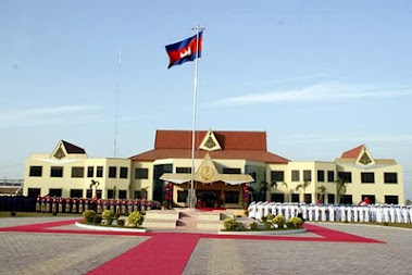 Hun Sen's $30 million dollars bodyguard unit headquarter built by Viet govt. Jan 2010.