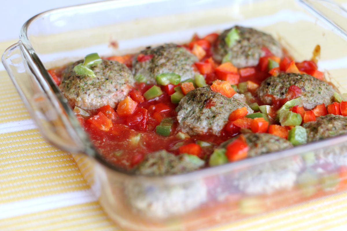 Green Cilantro Coriander (Cilantro) Meatballs