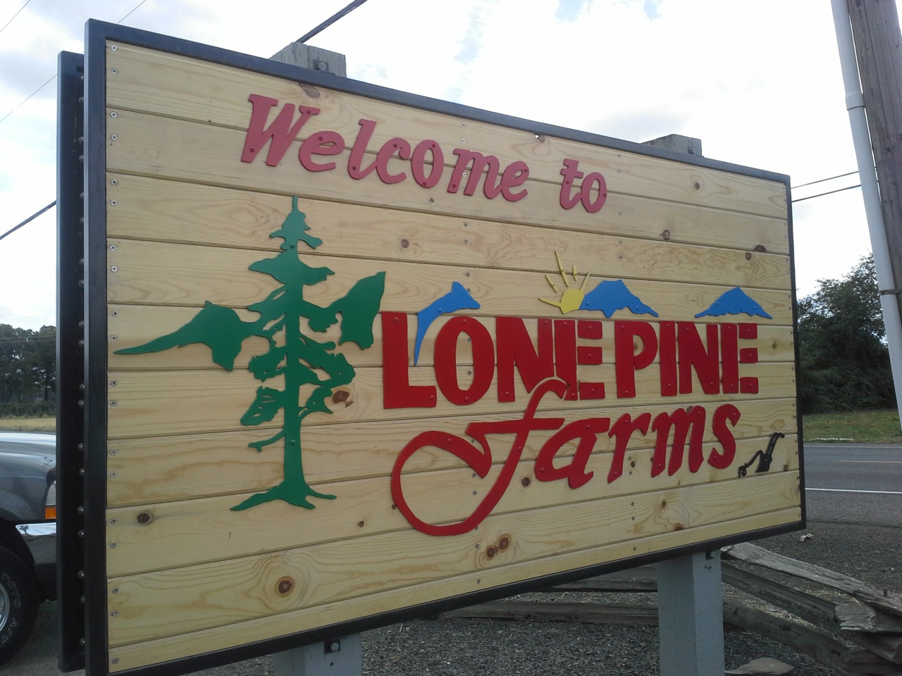 The Cozy Corner Lone Pine Farms