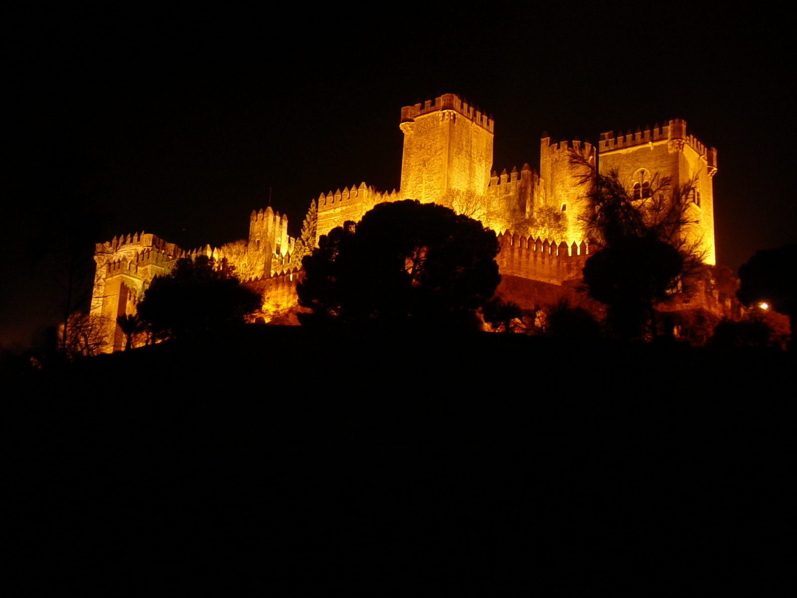 CASTILLOS Y MAZMORRAS