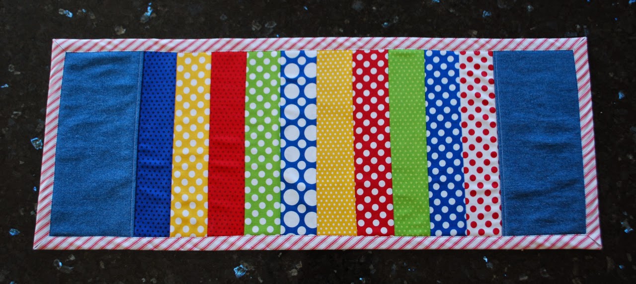 Roonie Ranching Quilt as you go and selfbinding summer table runner