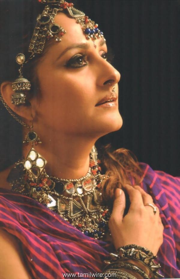 BEST IMAGES OF BOLLYWOOD ACTRESS: JAYA PRADA