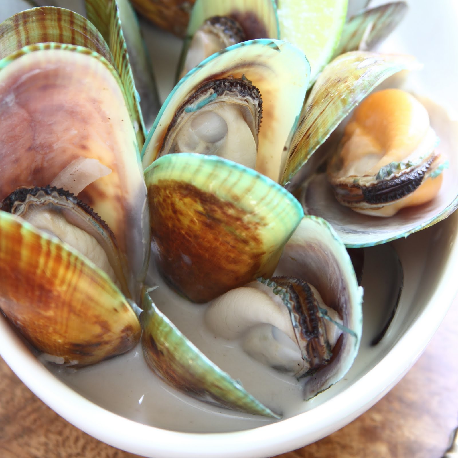ShowFood Chef Mussels in Coconut Milk and Lime Simple Saturday