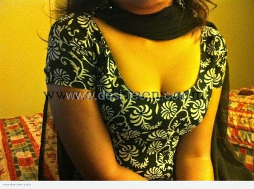 Topless Pics Of Hot Desi Girl Friend Exposeds nudesibhabhi.com Topless Pics Of Hot Desi Girl Friend Exposeds nudesibhabhi.com