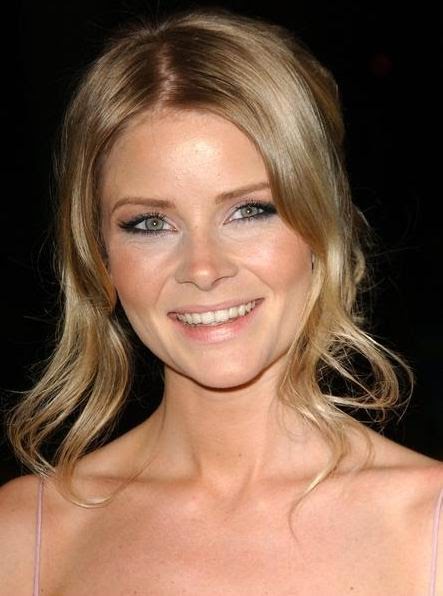 Anita Briem | college girls