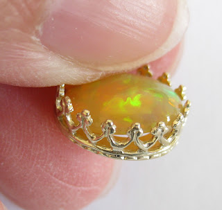14k bezel setting with opal
