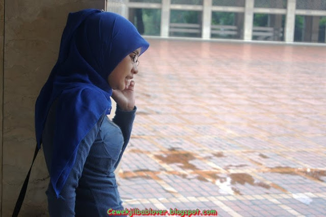 Foto Jilbab Ketat ala Cewek ABG Masa Kini Terbaru 2014 Foto Jilbab Ketat ala Cewek ABG Masa Kini Terbaru 2014