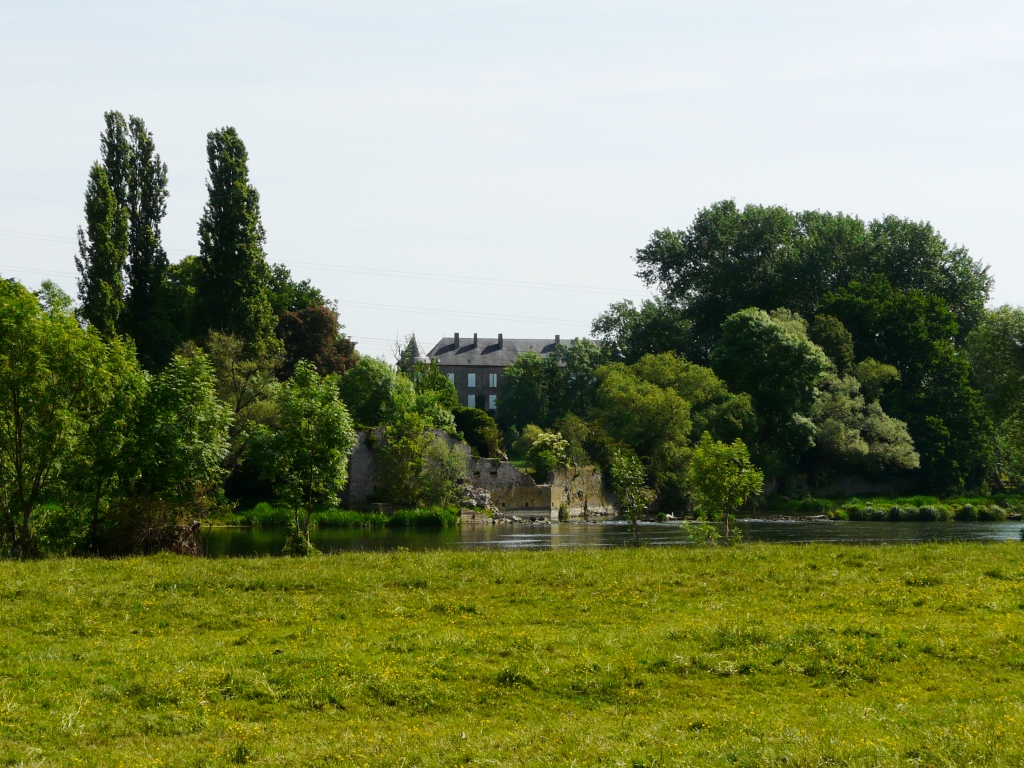 Château classique de Blettange à Bousse (Moselle) La Lorraine se