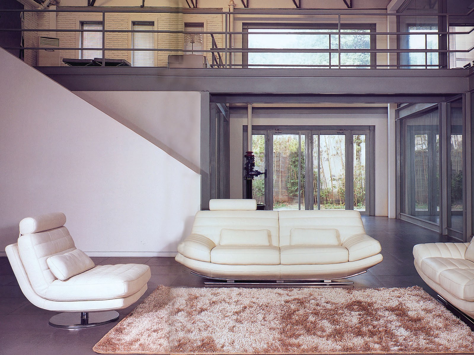 Cómo decorar el sofá con mantas: el recurso favorito de la revista El  Mueble para dar calidez y vestir el salón