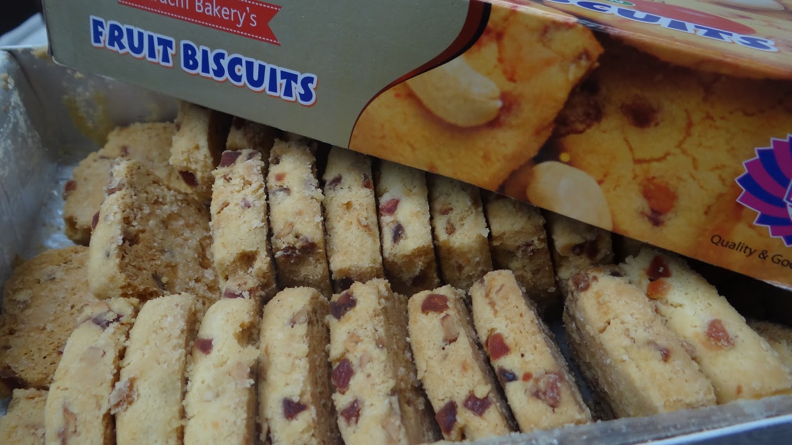 Karachi Bakery Biscuits a pigeon n a pie