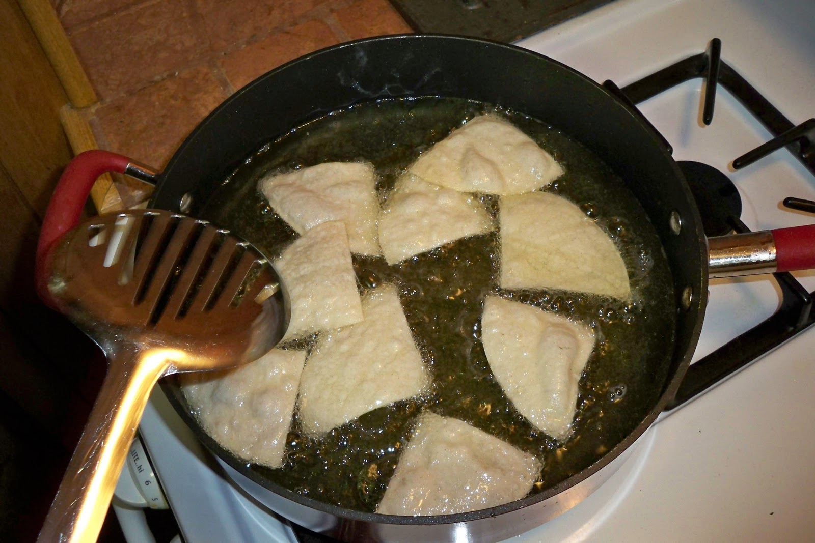 Valerie's Menu CHILI'S chips & salsa recipe!